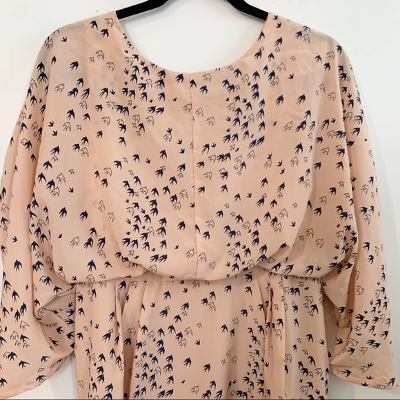 GRACIA Peach & Navy Backless Dress with Birds - Picture 2 of 7